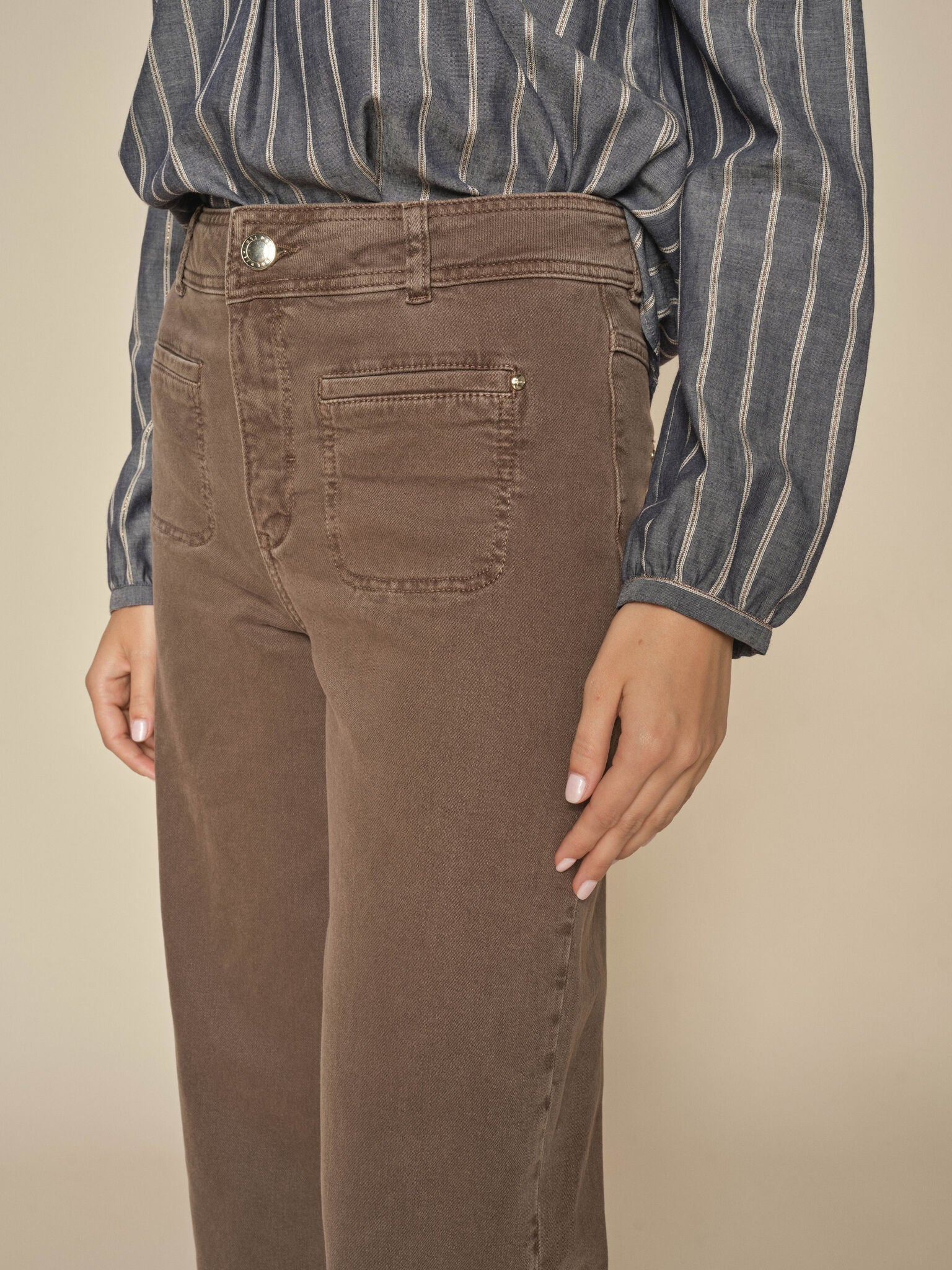 Modelshot / Rain Drum / Detail